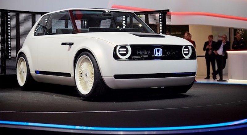 Honda, Urban EV’nin ön siparişlerini 2019’da almaya başlayacak