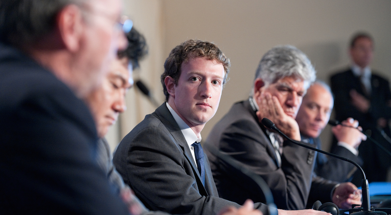Zuckerberg, Facebook’taki gölge profillerin varlığına aşina olmadığını söyledi