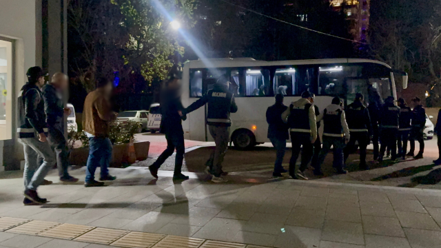 Ehliyet almak i&ccedil;in yaptıkları şeytanın aklına gelmez! Yapay zekayı bile kullandılar